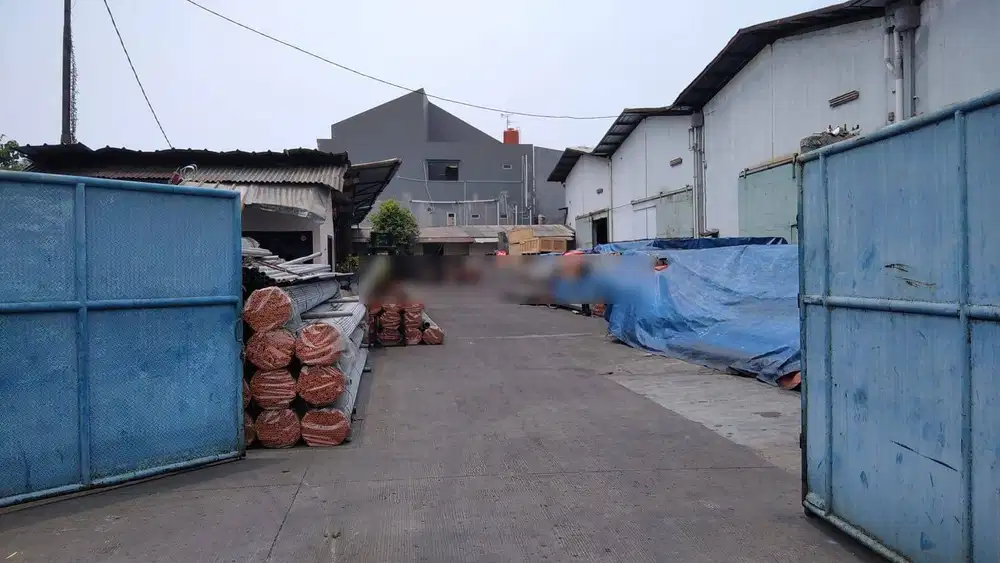 Dijual Gudang Kamal Raya, Cengkareng