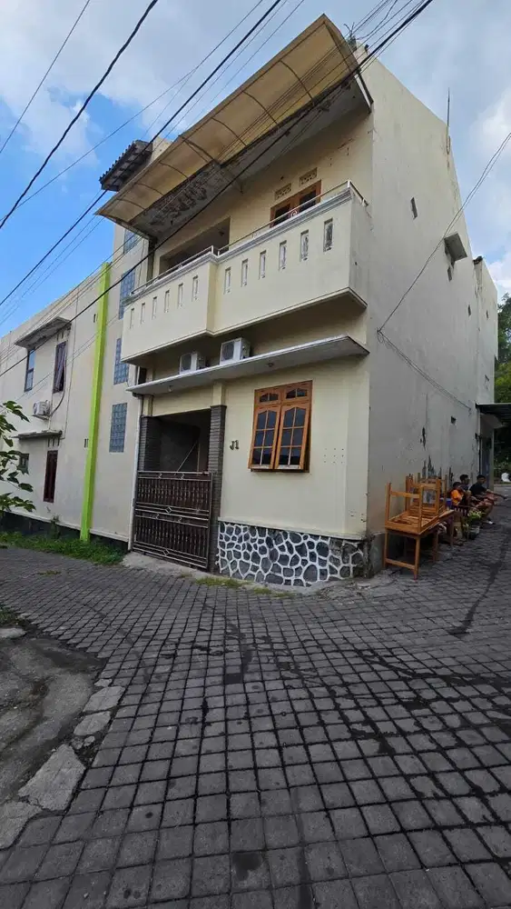 Rumah Siap Huni di Perumahan Mojosongo Jebres Solo