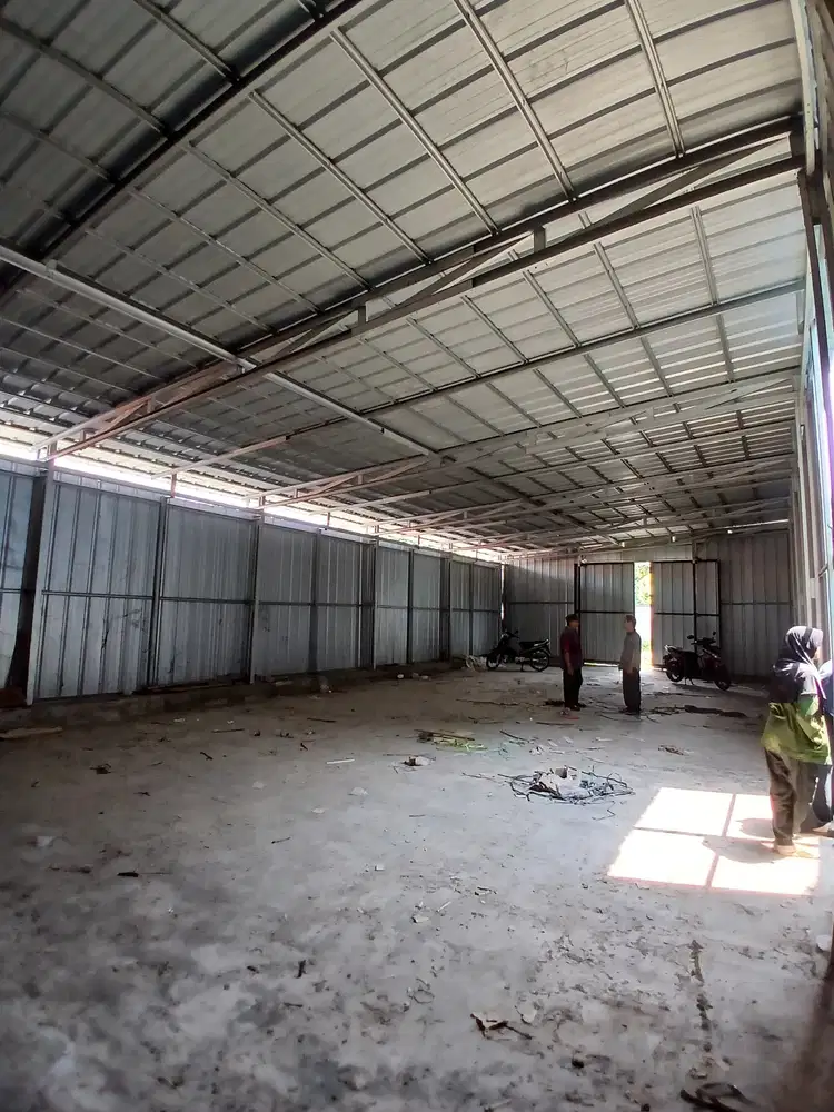 Disewa Gudang luas 198m Selangkah dari tol kukusan Depok