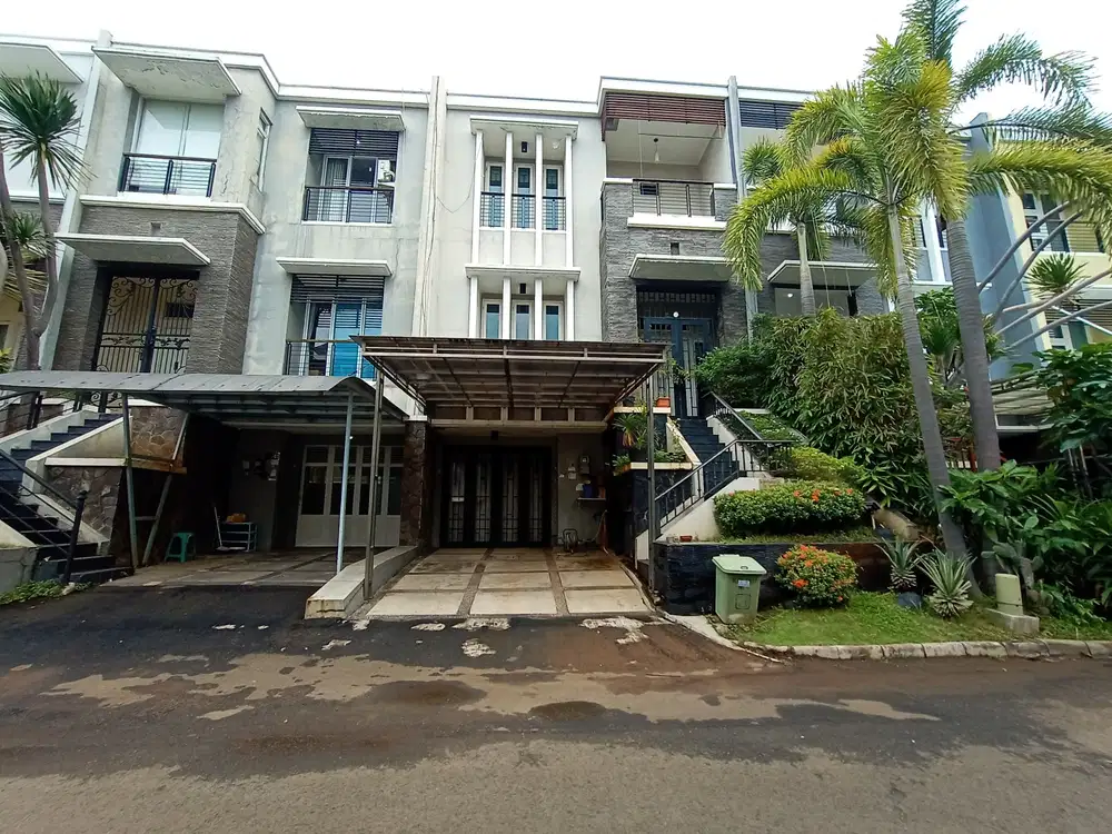 Rumah 3 Lantai Bagus Furnished di Jimbaran Residence Ancol Jkt Utara