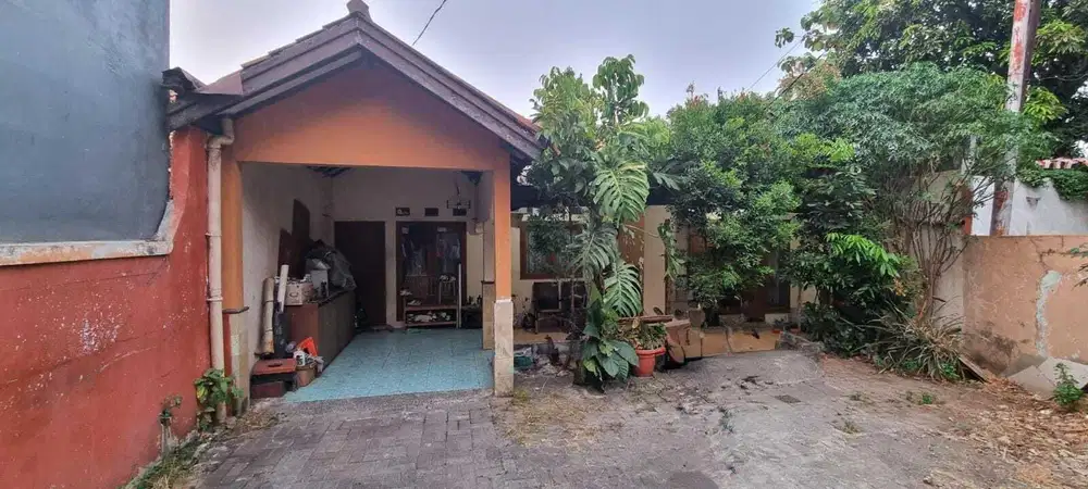 DI JUAL RUMAH BANGUNAN TUA KAWASAN SRENGSENG