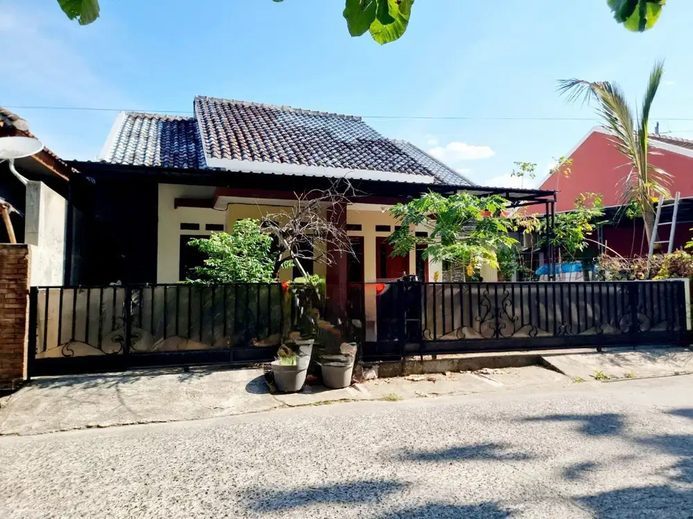 Rumah Cantik Nyaman Siap Huni Dekat Exit Tol Klodran