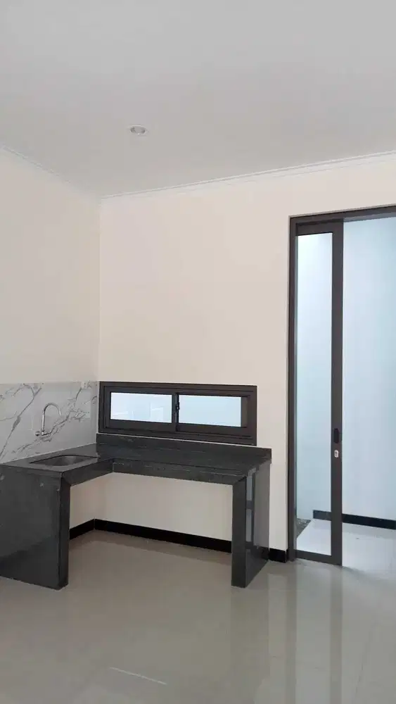 Disewakan Rumah Siap Huni di Taman Kopo Indah 5