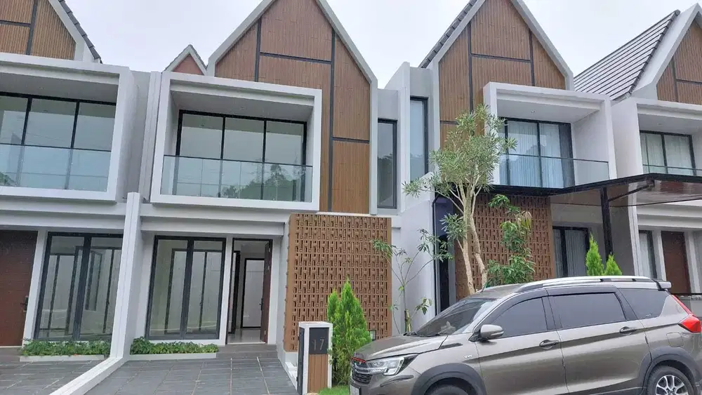 Di Sewakan Rumah Di Sumarecon Bogor  Untuk Pine wood