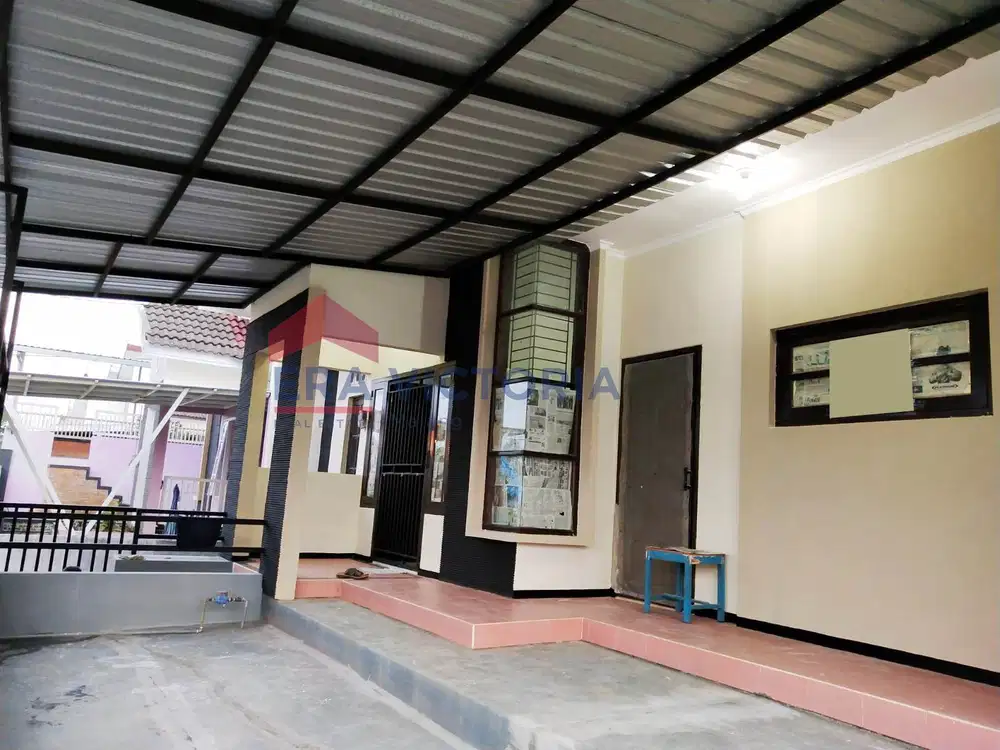 Rumah HOOK Strategis Dekat The OZ Lingkungan Tenang, Jalan Lebar