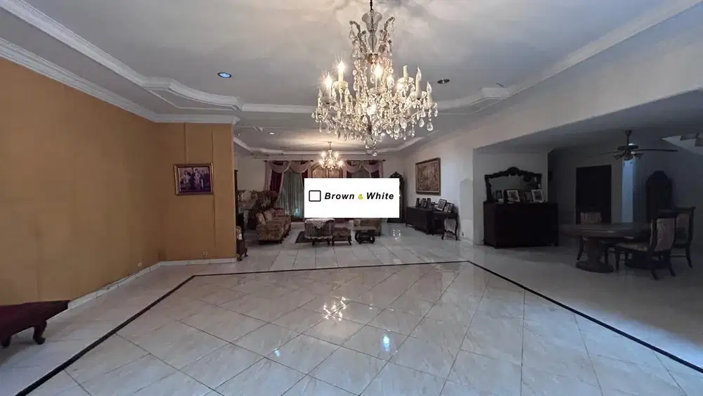 Rumah tua murah strategis di Jl Raya Pasar Minggu