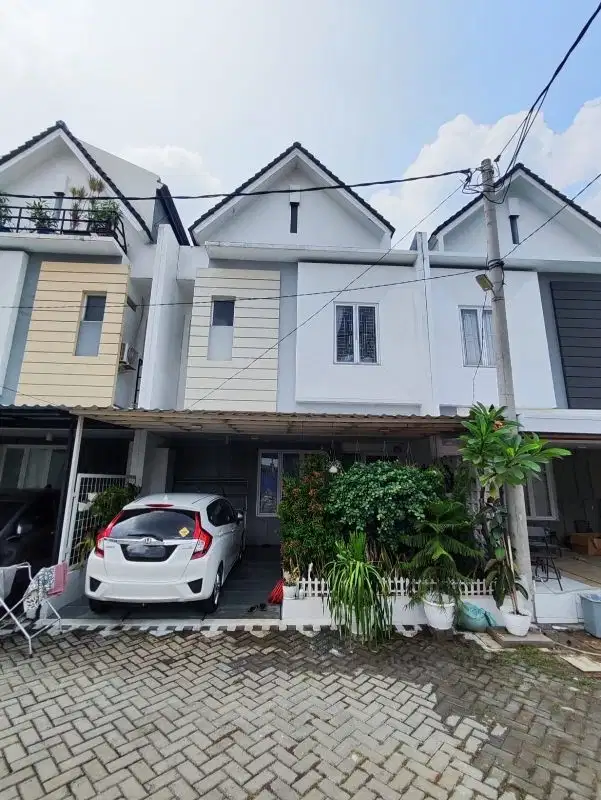 Rumah Cantik FULL FURNISHED Dalam Cluster di Cipayung Jakarta Timur