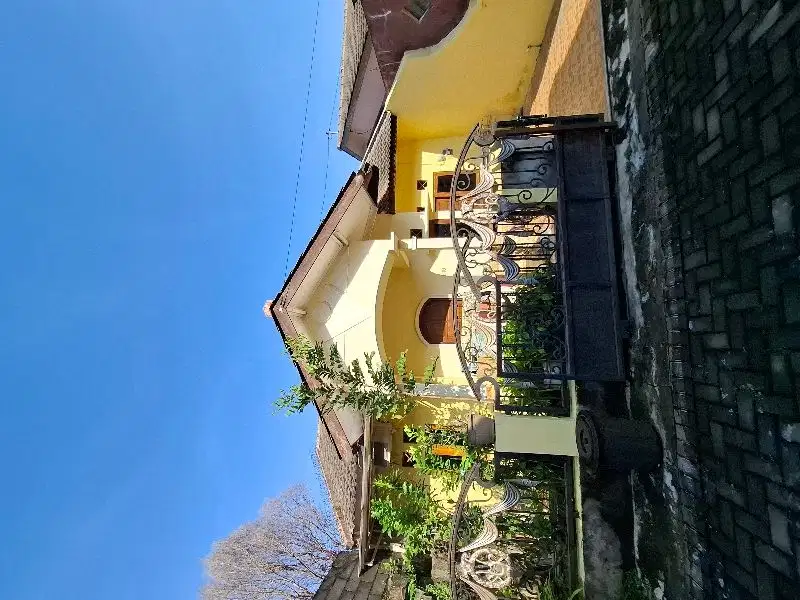 Rumah Karanganyar luas di Perumahan siap Huni hadap Timur