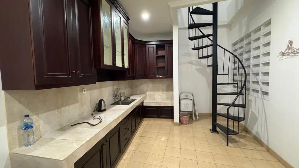 Dijual Rumah Siap Huni di Petogogan, Kebayoran Baru – Lokasi Strategis