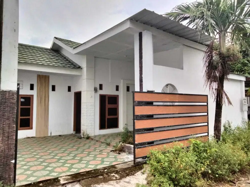 Dijual cepat rumah di Perumahan Hasri Barombong Residence, Makassar