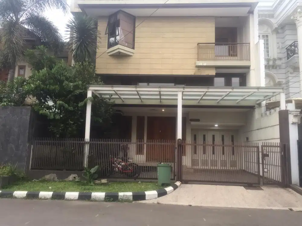 JUAL CEPAT Rumah Full Furnished di Buah Batu Bandung dkt Toll,Telkom