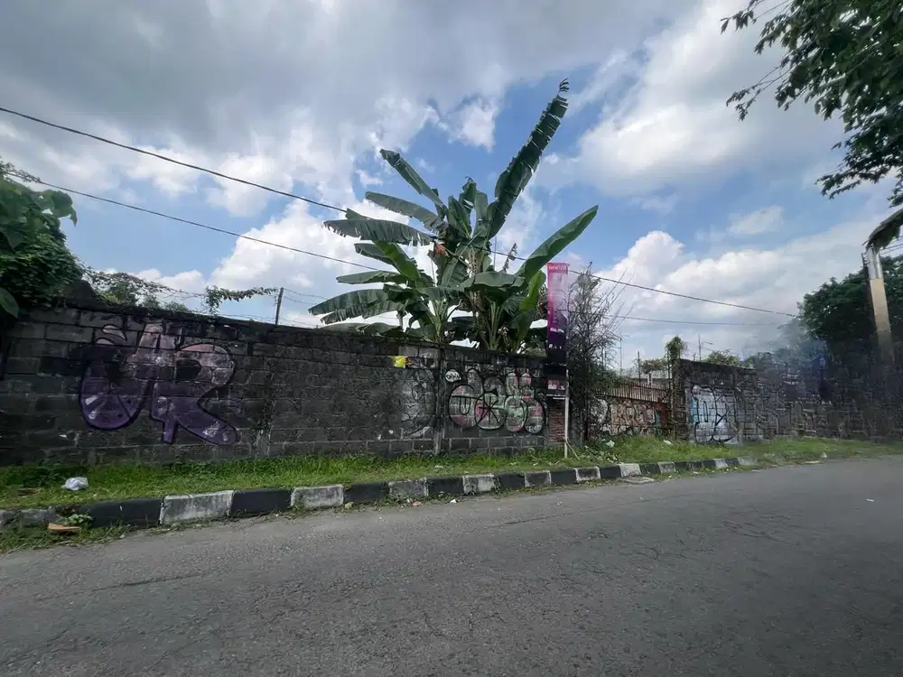 Tanah Hook Siap Pakai Ditepi Jalan Dekat JCM Dan RSA UGM