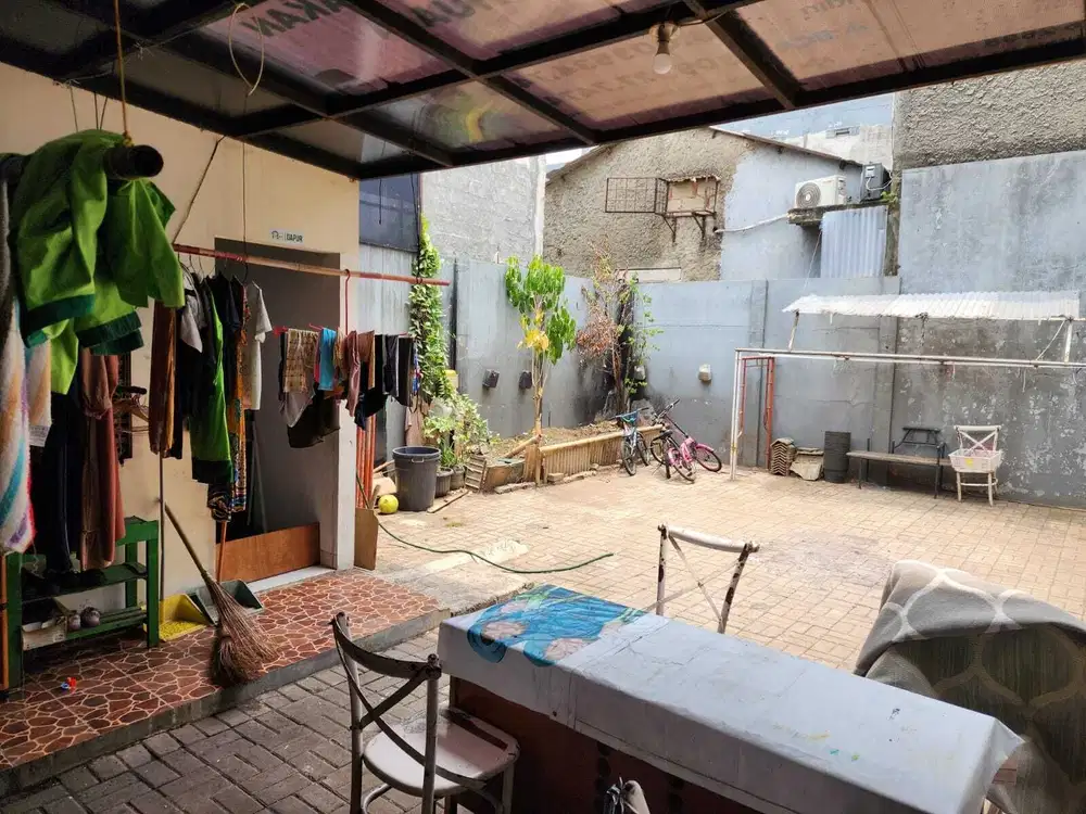 Rumah Tinggal di jl Kembangan Utara, Jakarta Barat