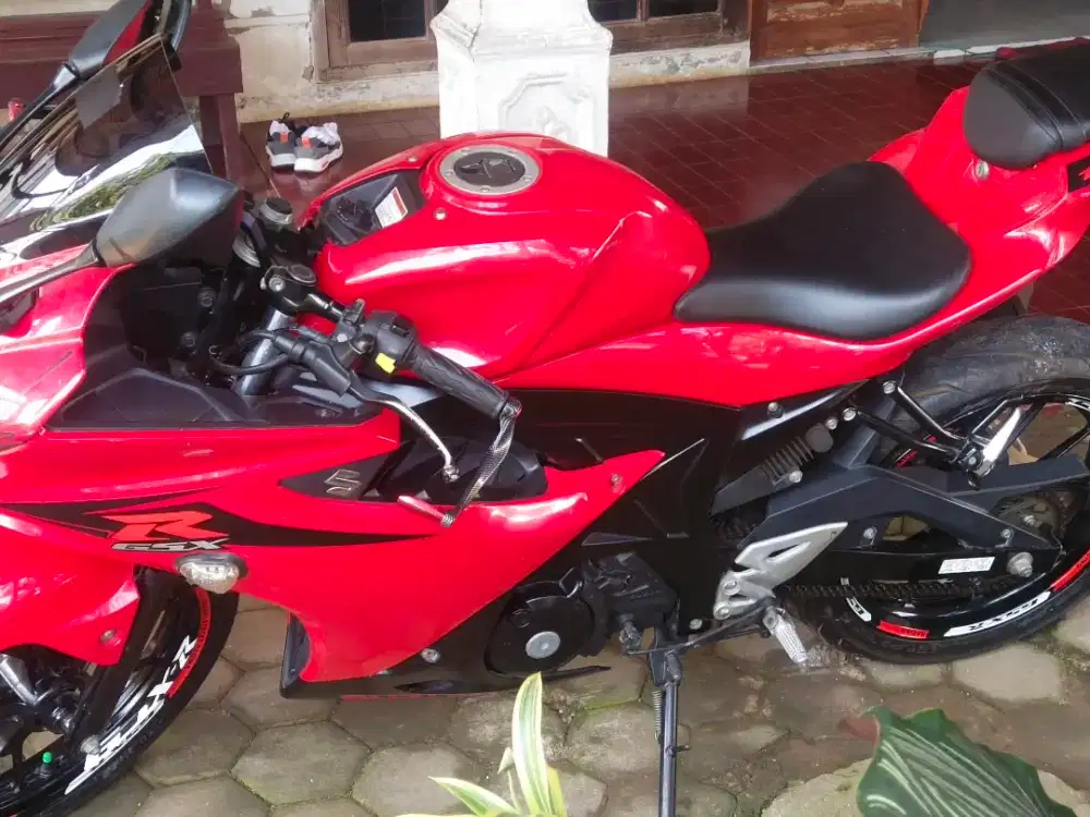Dijual Motor Suzuki GSX 150