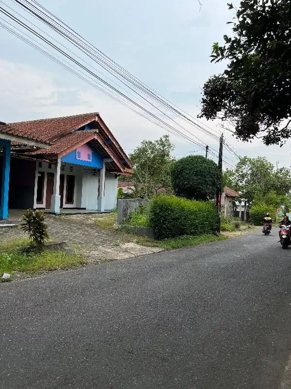 Rumah Pinggir Jalan Baturaden Purwokerto Luas