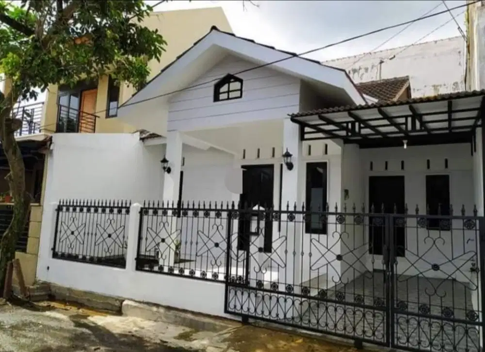Rumah Cantik Lingkungan Nyaman Hanya 9 Menit Ke Alun-Alun