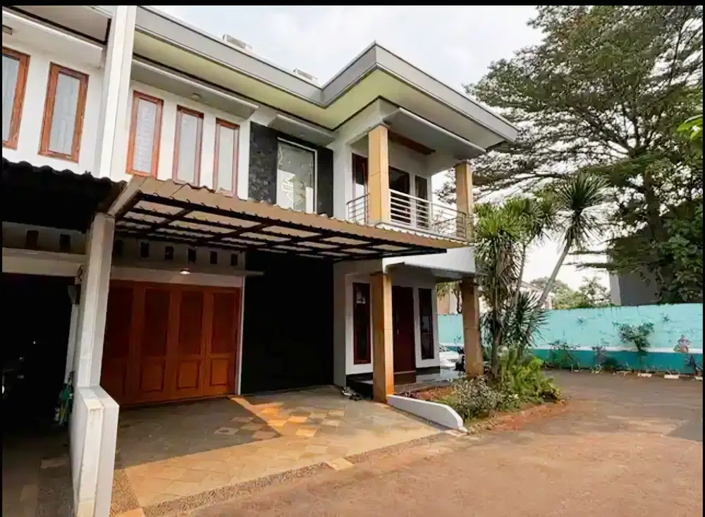 Rumah Hook 2 Lantai Rapi Siap Huni di Cilandak Barat Jakarta Selatan
