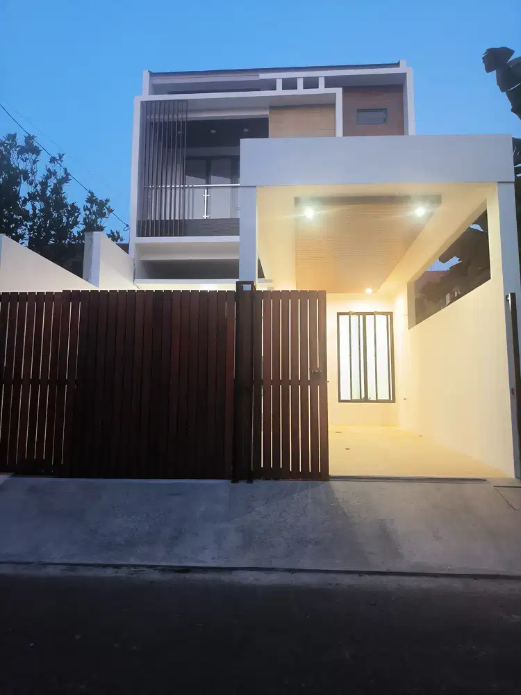 Dijual Rumah Baru 2 lantai dalam komplek Duren sawit jakarta timur