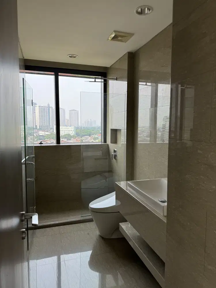 THE ONLY FULL FLOOR RESORT APARTMENT 1 PARK AVENUE, JAKARTA SELATAN