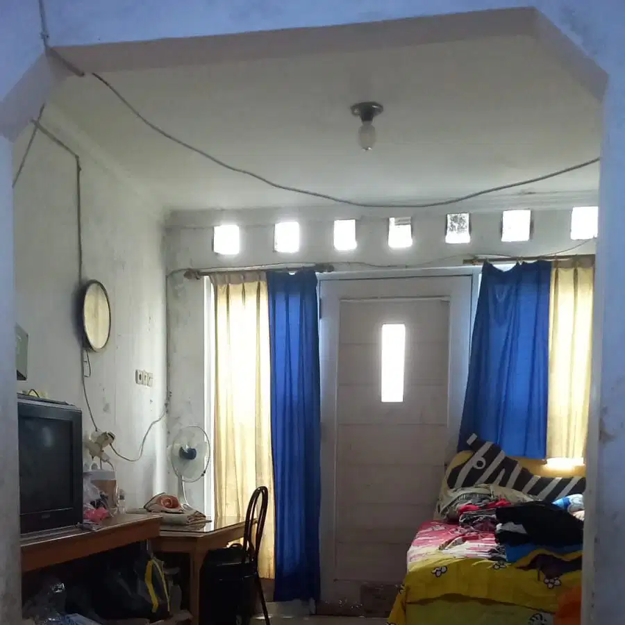 DIJUAL RUMAH BU CILEDUG 2 LANTAI