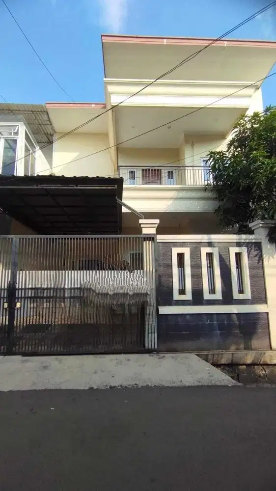 Tomang Utara Jakarta Barat Rumah 2 Lantai Siap Huni SHM 4,2 M Nego