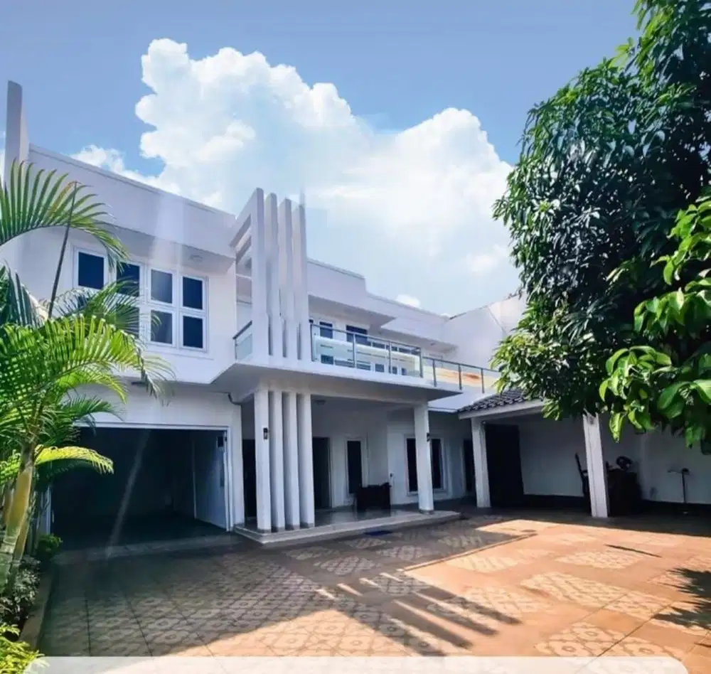 Dijual rumah kantor cocok untuk kos di Jati Padang Jakarta Selatan