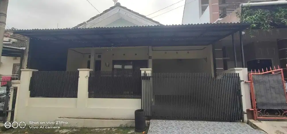 Disewakan Rumah Bagus Ada Furniture Dekat Berbagai Kampus