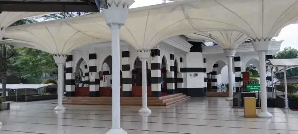 Menerima Pemasangan Canopy Membrane