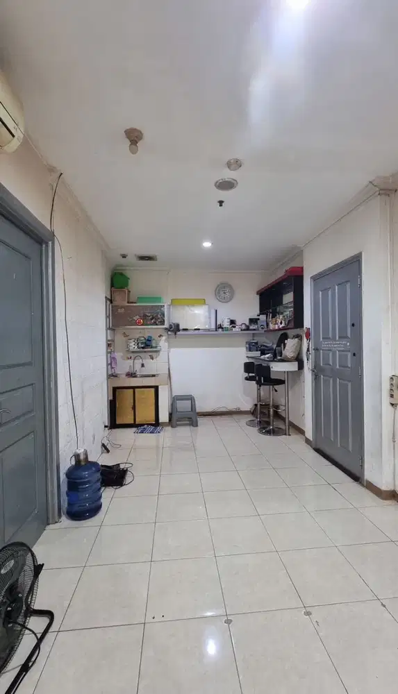 DIJUAL APARTEMEN SEMI FURNISHED CITY RESORT CENGKARENG