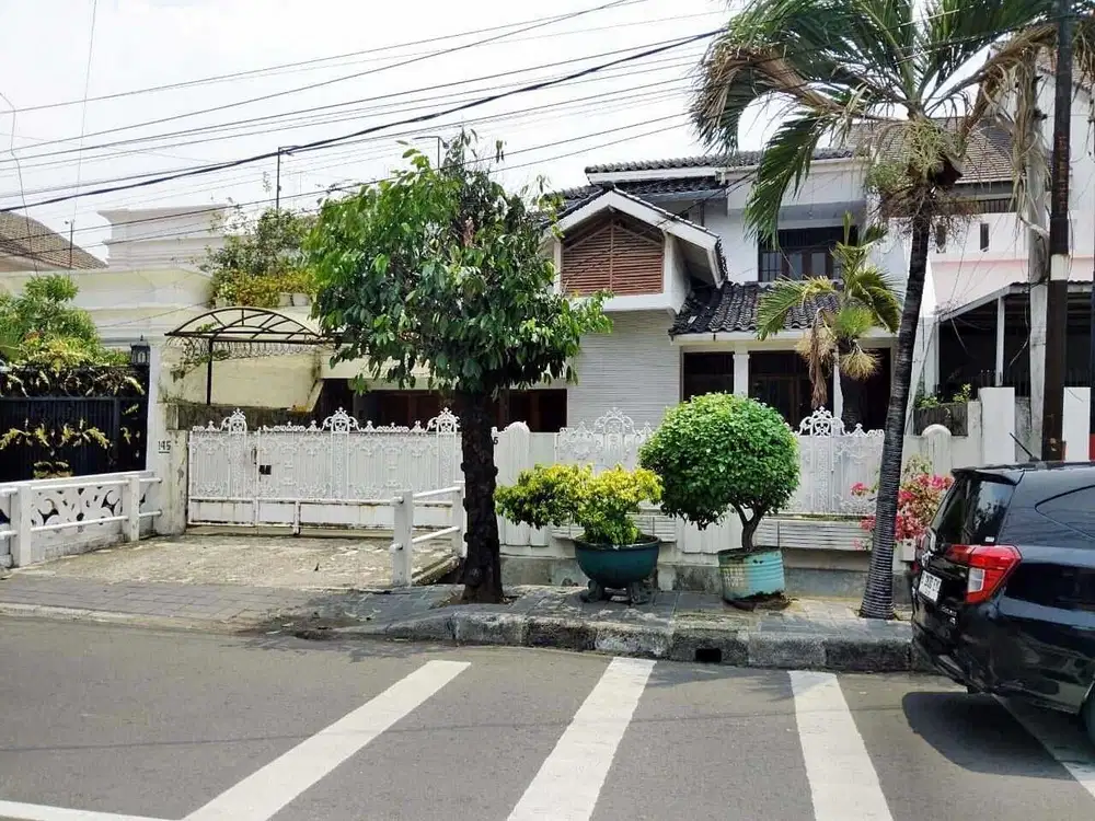 Rumah Luas Strategis Bisa Buat Usaha di Pulo Asem, Jakarta Timur