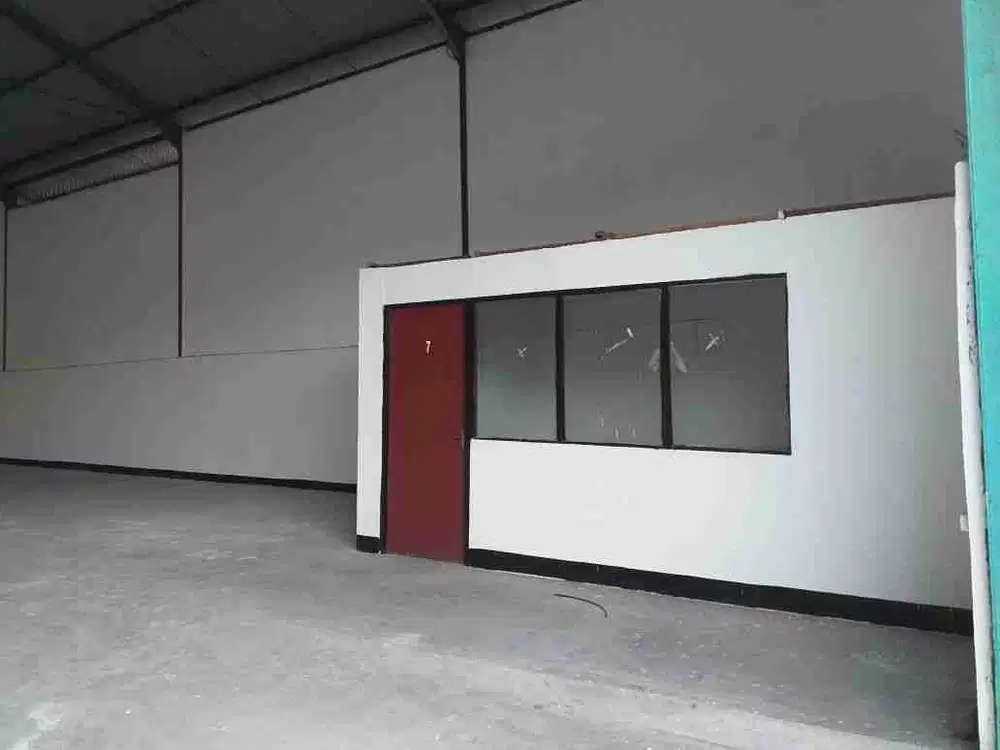 Gudang Margomulyo angtropolis siap pakai