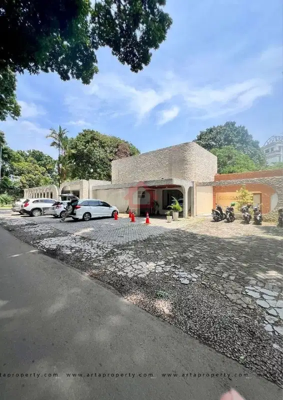 Bangunan Komersial Bagus Siap Pakai Di Bogor Tengah