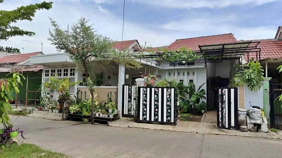 Jual Cepat Rumah Asri lt130m2 Full Renovasi di Kosambi,Klari, Karawang