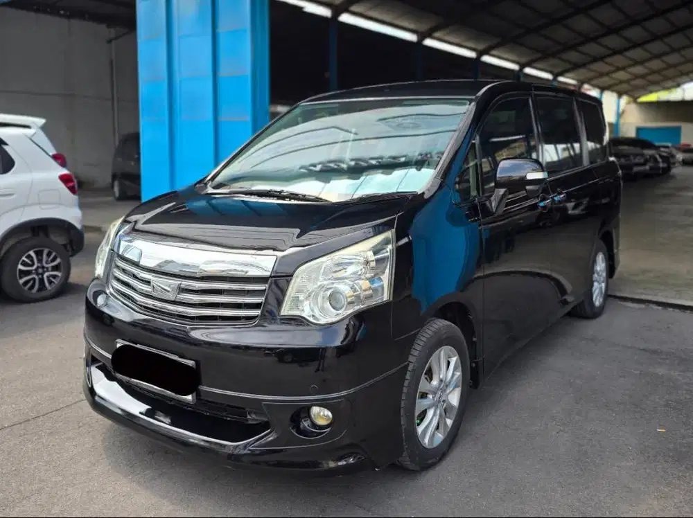 ( TDP 23 JUTA) Toyota NAV1 2.0 V AT Matic 2015