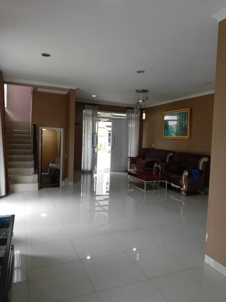 Rumah Sewa 3 KT di Cluster Acacia Summarecon Bekasi