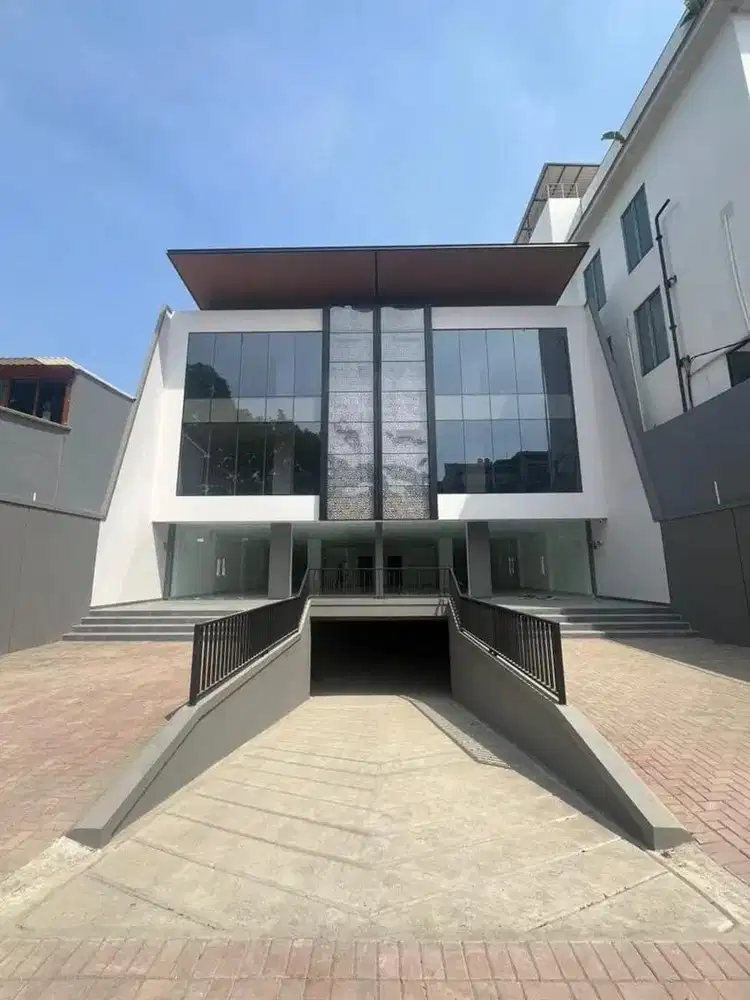 Dijual gedung cocok untuk usaha dan kantor di kalimalang duren sawit