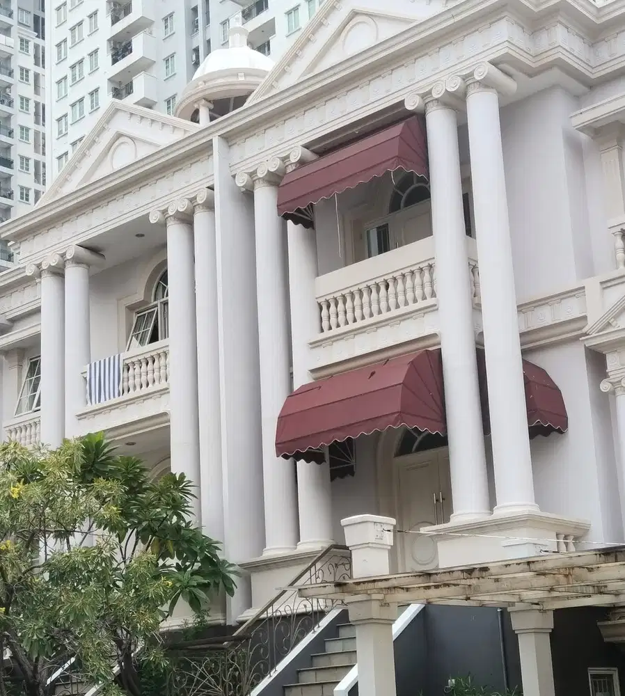 Dijual Rumah town house 2Lt di Villas MOI ,Kelapa Gading,Jak-Ut