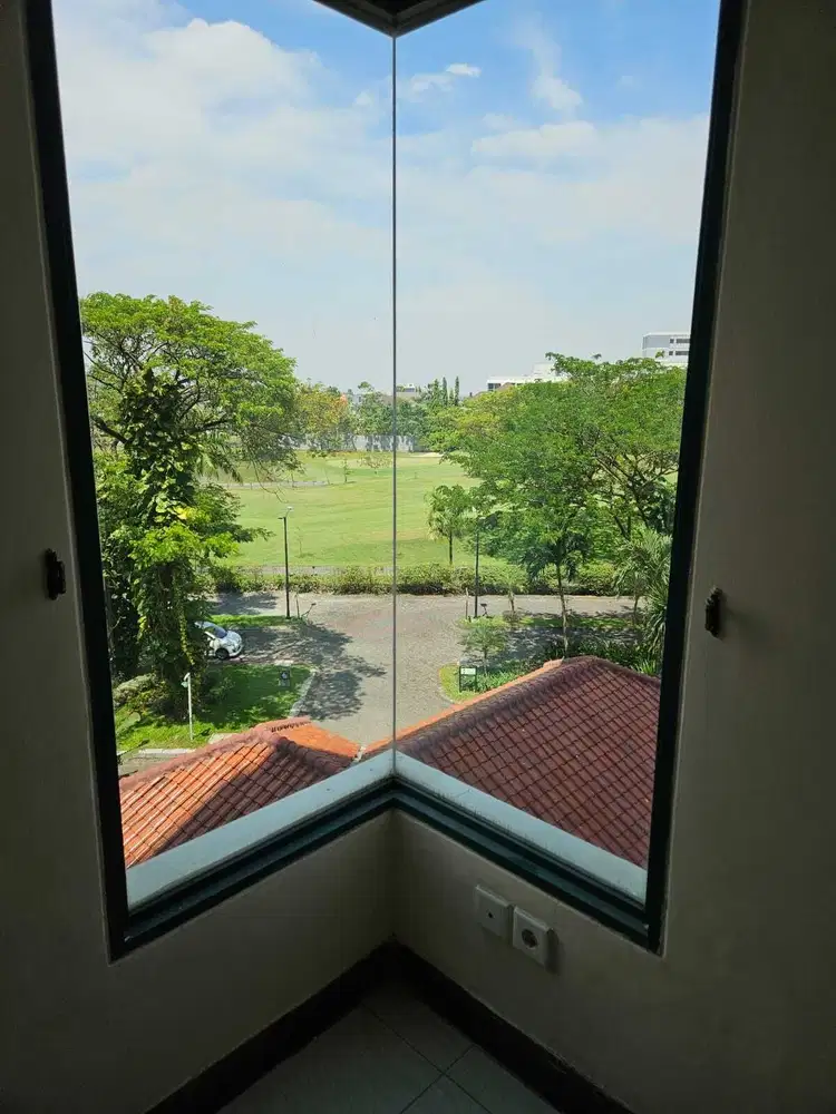 Apartemen Eksklusif Graha Family – 3 Kamar + Furnish, Harga Termurah