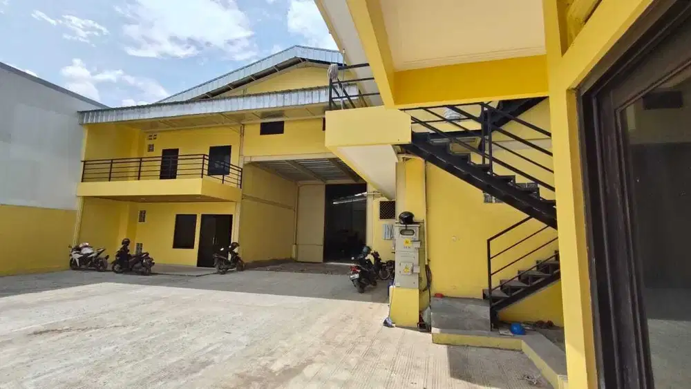 Di Jual Gudang Siap Pakai Zona Induatri Pasar Kemis