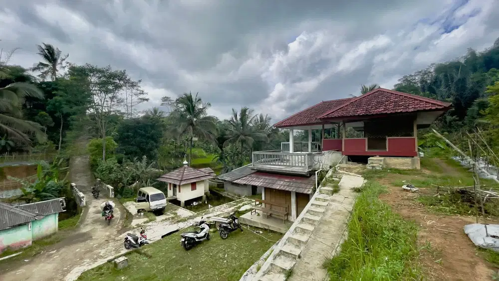 Dijual Murah Tanah + Rumah 5007 m2 Bisa Beli Sebagian di Purwakarta