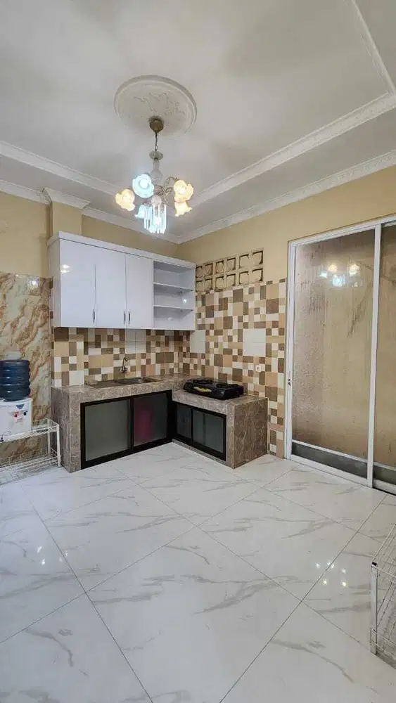 Sewa rumah 4 kamar furnish Cluster Serenade Lake, Gading Serpong