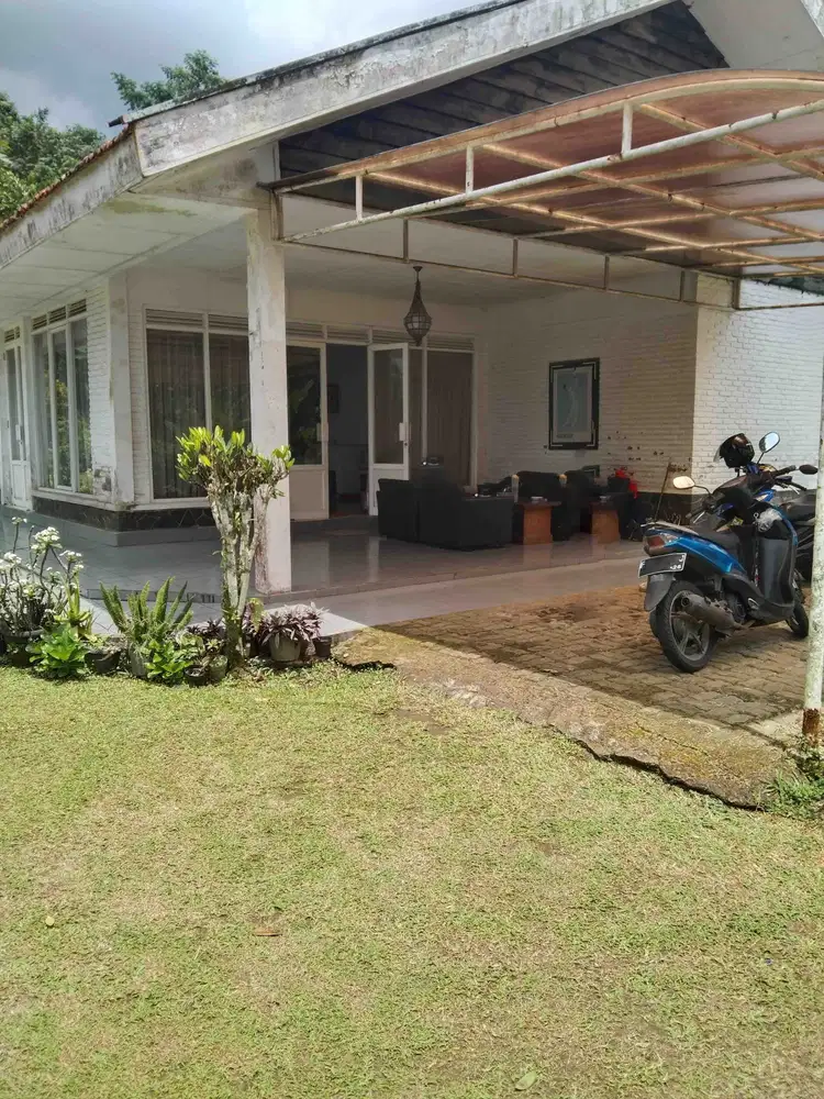 Villa 3 kamar, 1 km dari jalan raya megamendung puncak Bogor