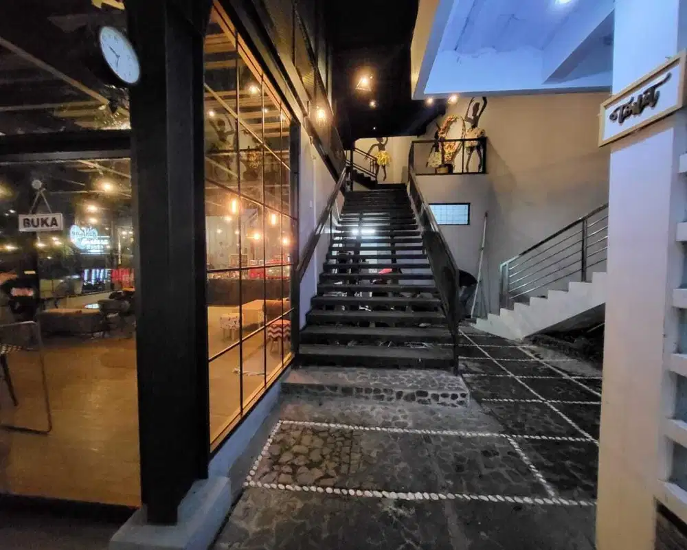 Tanah dan Bangunan Santana Resto Cisantana Cigugur Kuningan Jawa Barat