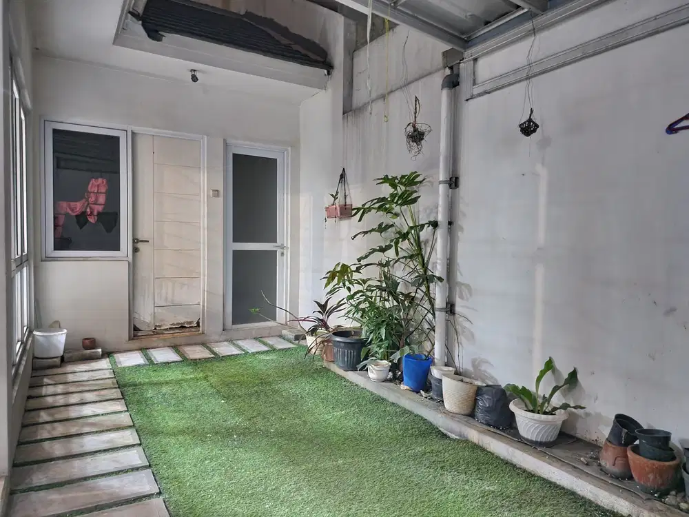 Disewakan rumah 2lantai akses dekat fresh market Kotawisata cibubur