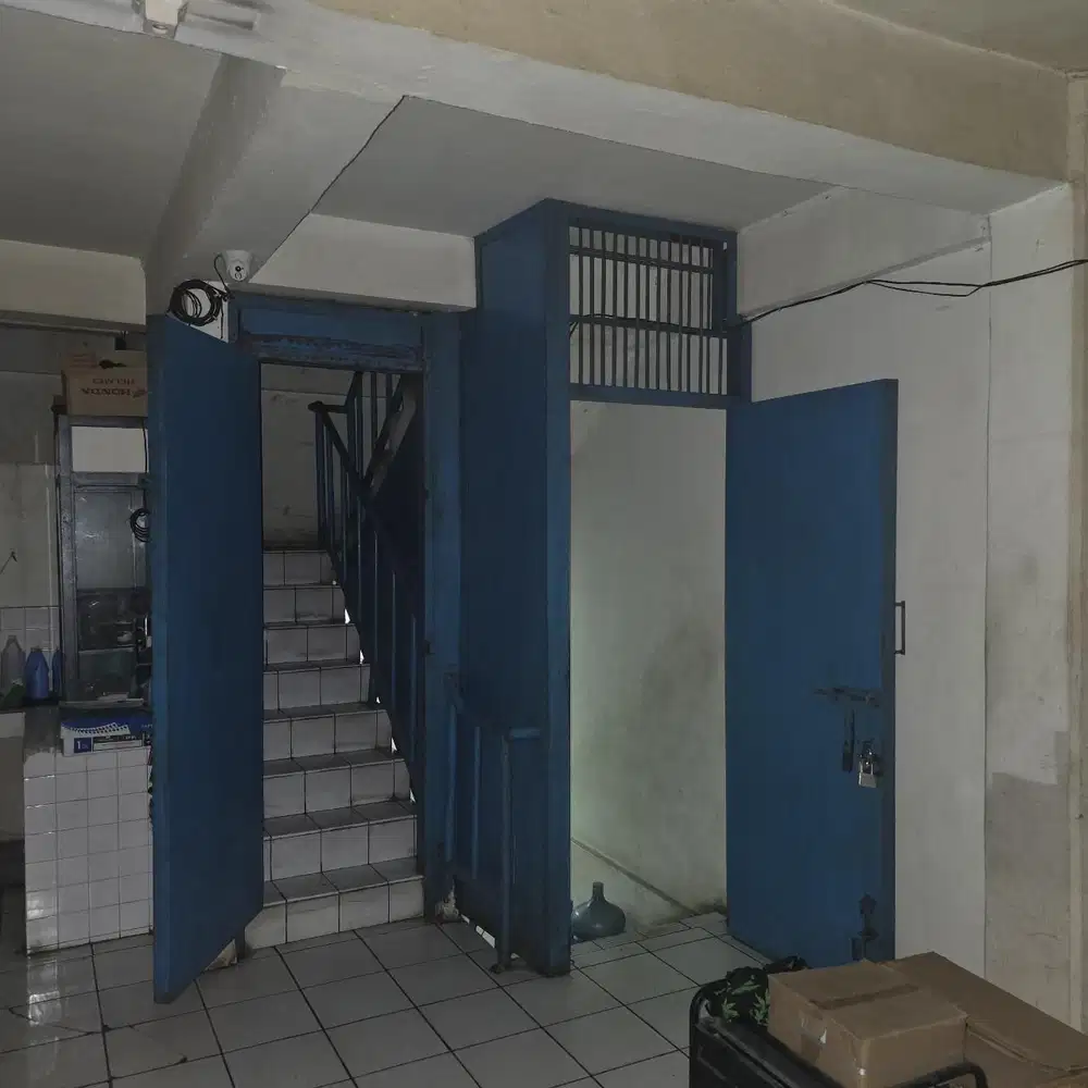 Disewakan Ruko Glodok Jaya 4 Lantai Lokasi Strategis