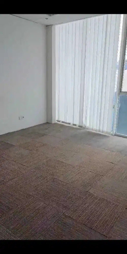 SEWA KANTOR DI JAWA BARAT  BEKASI 300M2 PARTISI 110K NEGO
