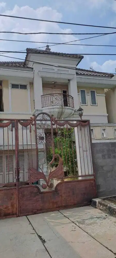 RUMAH  DEKAT  MALL DAAN MOGOT