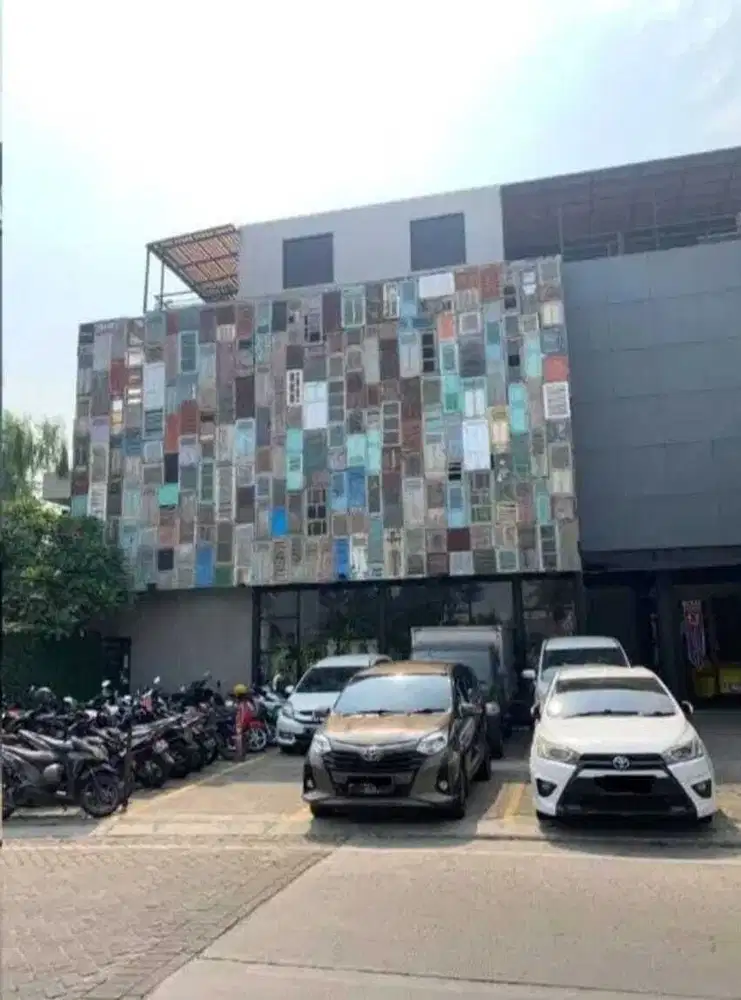 Gedung Komersil kantor di metland Puri Boulevard
