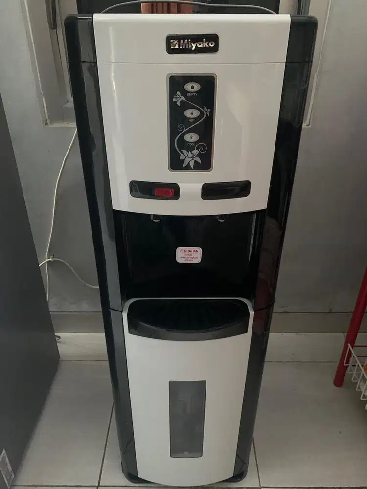 Jual dispenser bekas mulus