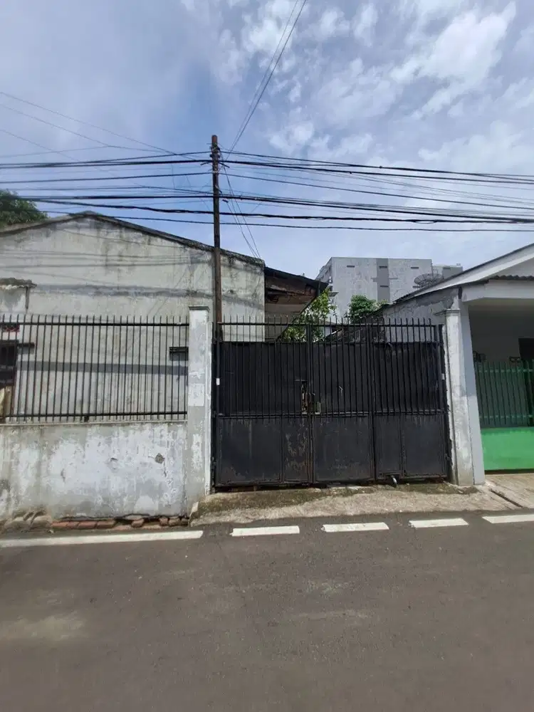 Rumah di Petojo Sabangan Gambir, Selangkah ke Harmoni